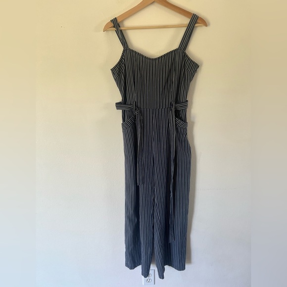 Paige Emma Cropped Tie Strap Jumpsuit In Rich Navy Paradise Stripe Size Small - Picture 7 of 15
